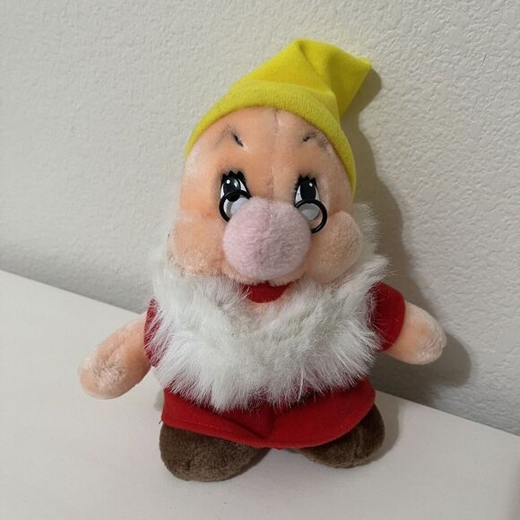 Vintage Disney Doc Plush Snow White and the Seven Dwarfs 8" - Picture 9 of 9